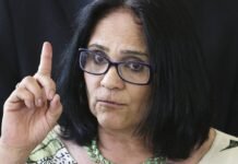 A bruxa dos direitos humanos não gosta de negros