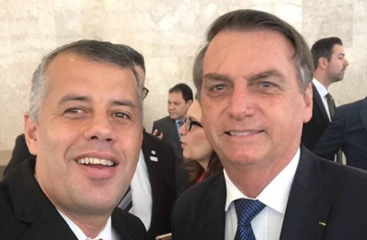 Prisão de Bolsonaro suspende conversas sobre candidato a senador