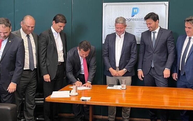 Neucimar se filia ao PP e assume vice liderança na Câmara Federal