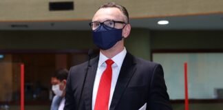 Prazo das federações partidárias preocupa deputado mais votado