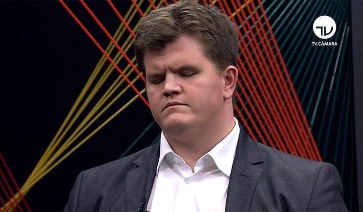 Por que o deputado Rigoni desistiu da reeleição?