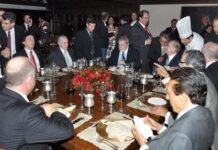 Lula janta com Rose e líderes do MDB em Brasília