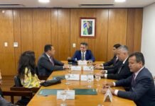 Ministro declara apoio a candidatura de deputado ao Senado