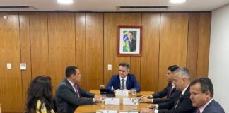 Ministro declara apoio a candidatura de deputado ao Senado