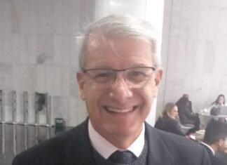 ‘Casagrande vai escolher candidato ao Senado com base em pesquisas’