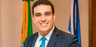 Por que o candidato do PRB não decola? deu passo maior que a perna