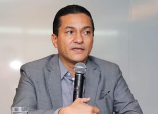 Capixaba desiste de disputar presidência da Câmara