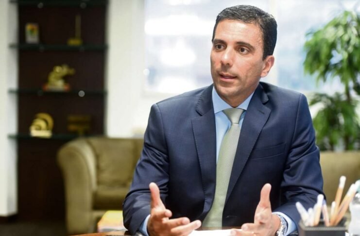 Por que empresário tucano recusou 1ª suplência da senadora Rose?