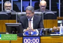 Câmara alivia vida dos derrotados; dispensa presença até fim do mandato