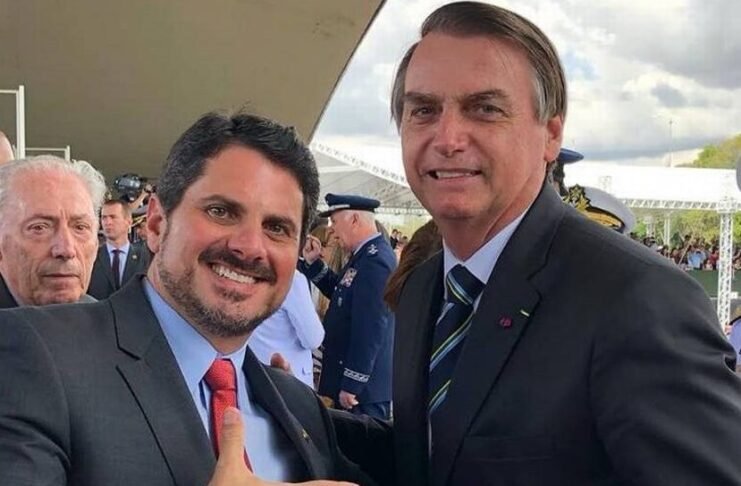 ‘Golpe’ denunciado por senador capixaba leva Bolsonaro a PF, pela 4ª vez