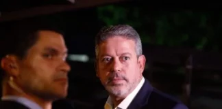 Presidente da Câmara é chamado de ‘traidor” em jantar com Bolsonaro