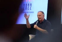 Pelo menos um deputado federal eleito não vai assumir mandato