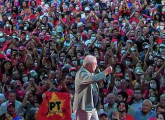 Governo sem rumo: Queda na popularidade de Lula assusta Planalto