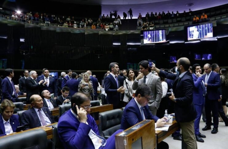 Recesso de Carnaval: Atividades reduzidas na Câmara e Senado