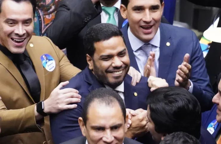 Acordo PT Centrão garante vaga no TCU para deputado