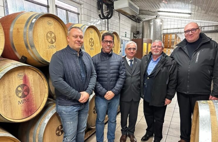 Turismo 0800: Deputado assume presidência da Assembleia e viaja para Europa