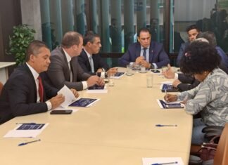 Deputados vão ao Planalto discutir apoio ao governo Lula