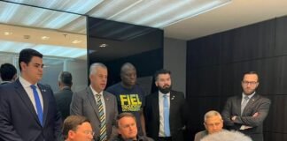 Carro blindado vetado para Bolsonaro gera revolta de apoiadores