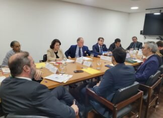 Para governador, tragédia é resultado de doença mental que atinge parte da sociedade