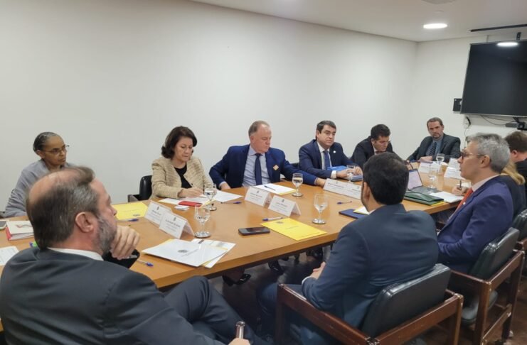 Para governador, tragédia é resultado de doença mental que atinge parte da sociedade