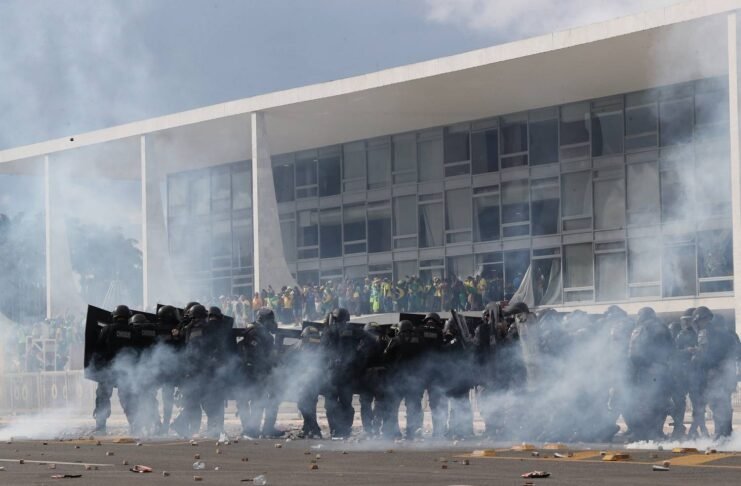 CPI mista dos atos antidemocráticos pode ser ‘tiro no pé’ dos bolsonaristas