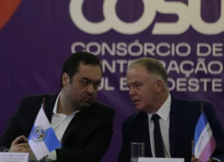 Senador Ranfolfe pode ir para o PSB, diz Casagrande