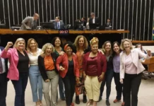 Salários iguais: Só um capixaba votou contra as mulheres