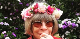 Rita Lee: ‘Ué, pensei que a véia já tivesse morrido, kkkk’.