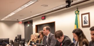 Audiência na Câmara discute reparação após desastres em Mariana e Brumadinho