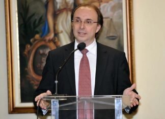 Lula vai escolher dia 23 dois ministros do STJ