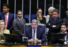 Brasil tem 54 milhões de idosos mas deputados não votam projetos em favor deles