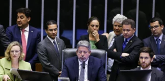Brasil tem 54 milhões de idosos mas deputados não votam projetos em favor deles