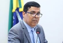 Eleição municipal:Apesar do recesso, deputados começam a debater inteligência artificial