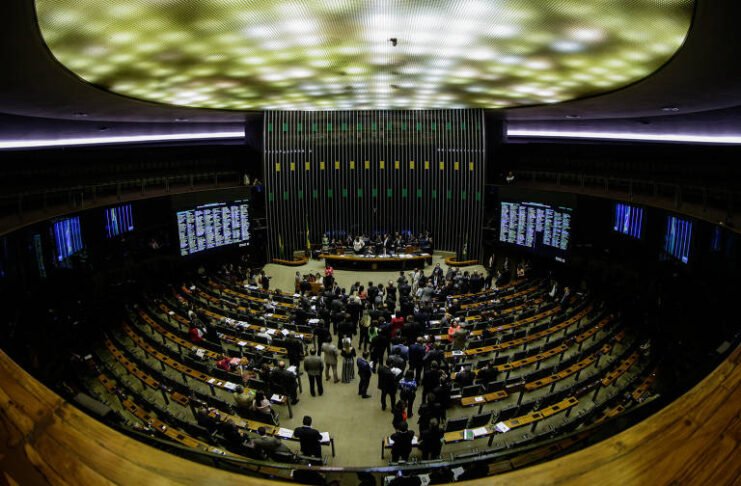 Deputados e senadores voltam ao trabalho dia 5 mas param no Carnaval, dia 9