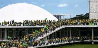 1º ato pela democracia contra a tirania bolsonarista que abalou o Brasil