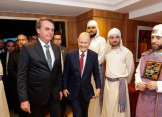 Enquanto esquerda se divide, fundamentalismo religioso avança no país