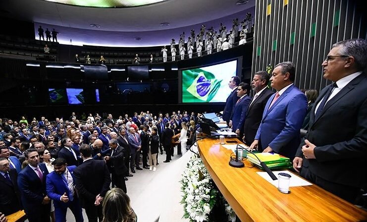 Presidente da Câmara nega tensão com Planalto, mas cobra pagamento de emendas