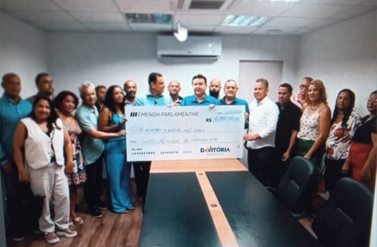 Deputados invadem reduto eleitoral de bolsonarista em Cariacica