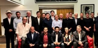 Jantar em apoio a bolsonarista reúne suplente de Camata e Rose e até comunista