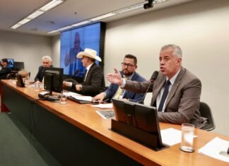 Transporte rodoviário de cargas debate soluções para o setor na Câmara