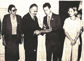 Poder político se reúne na casa de Sarney, na festa dos 94 anos