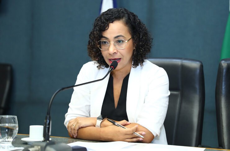 “União das esquerdas só no segundo turno”, diz deputada