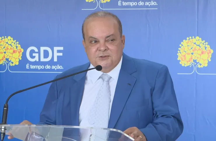 8 de janeiro: governador do DF condena ação da PM e omissão de secretário