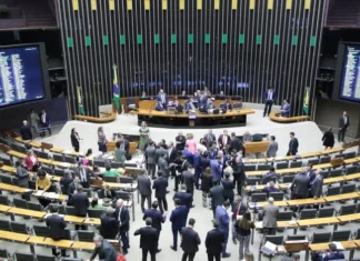 Apenas 17% aprovam Congresso; STF tem 29% e Lula 31%