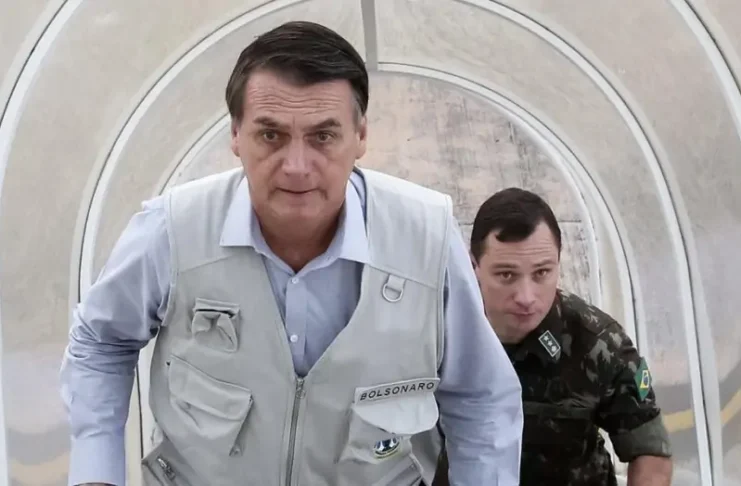 Para 52% STF foi justo ao tornar Bolsonaro réu, mostra pesquisa