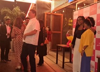 Deputada mostra prestígio ao reunir lideranças de esquerda em seu aniversário