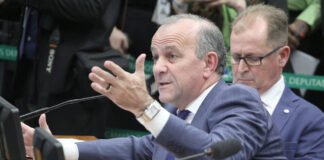 “São traidores da Pátria”, dispara Helder Salomão