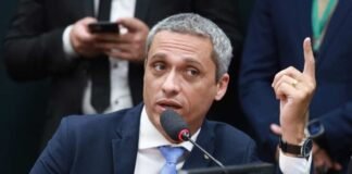 Deputado pode perder o mandato por financiar atos do 8 de janeiro