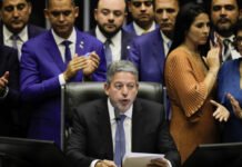 Presidente da Câmara reclama de abuso de autoridade da PF