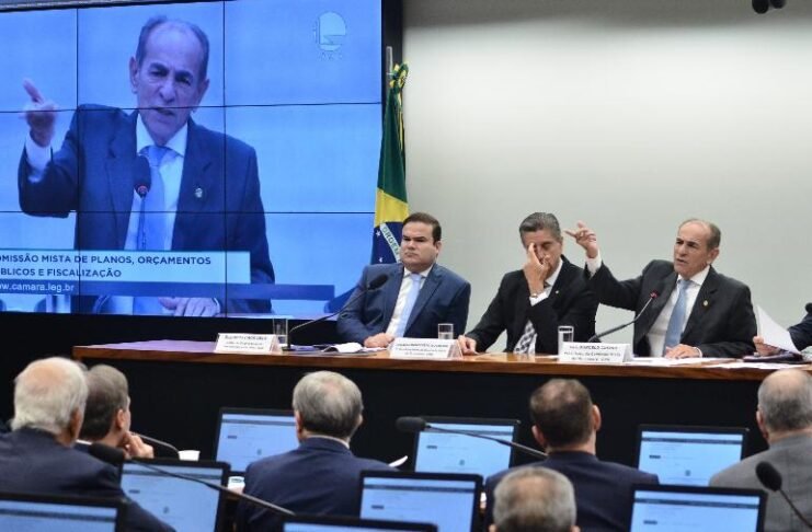 O avanço dos congressistas sobre o orçamento da União